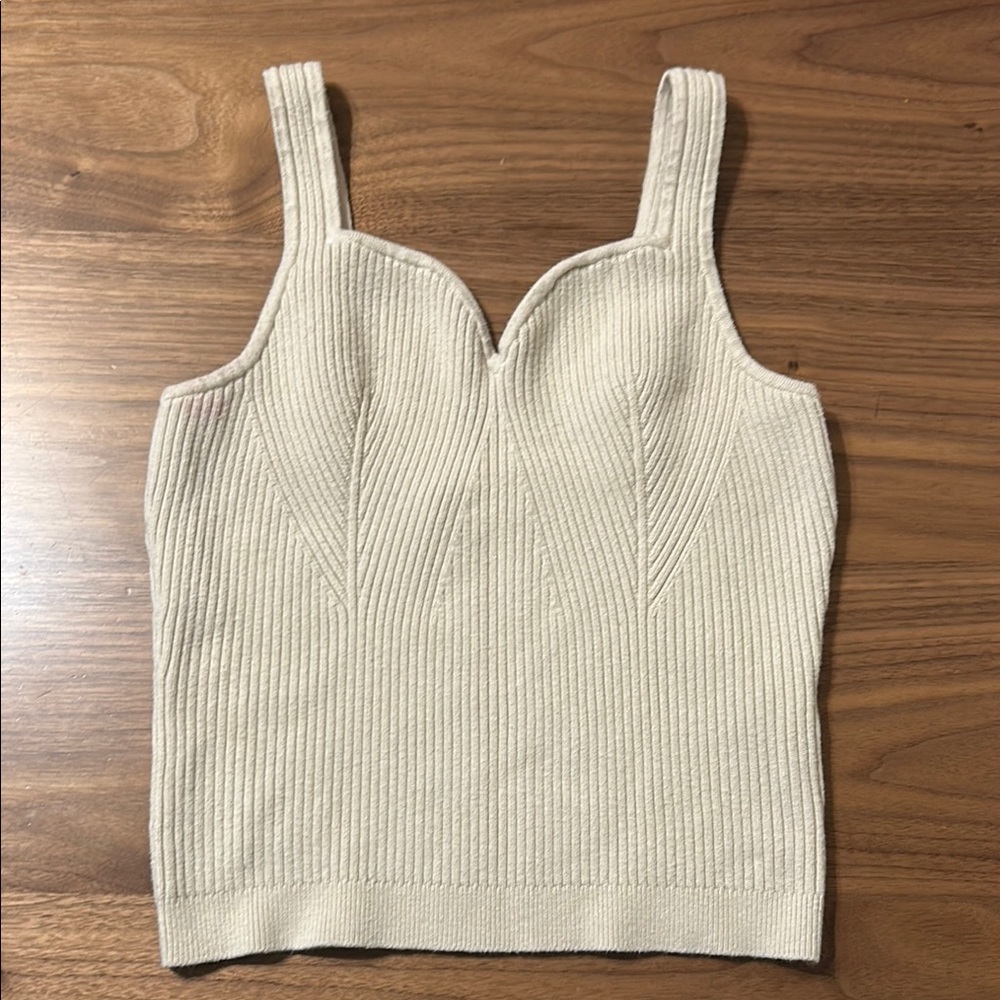Abercrombie and Fitch Cream Ribbed Knit Women's Top 
Size Large